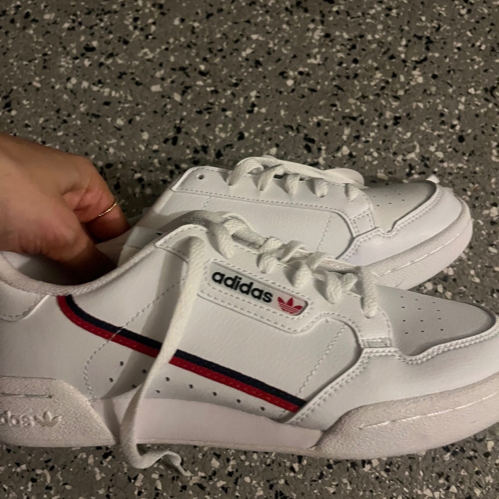 New adidas white sneakers continental 80